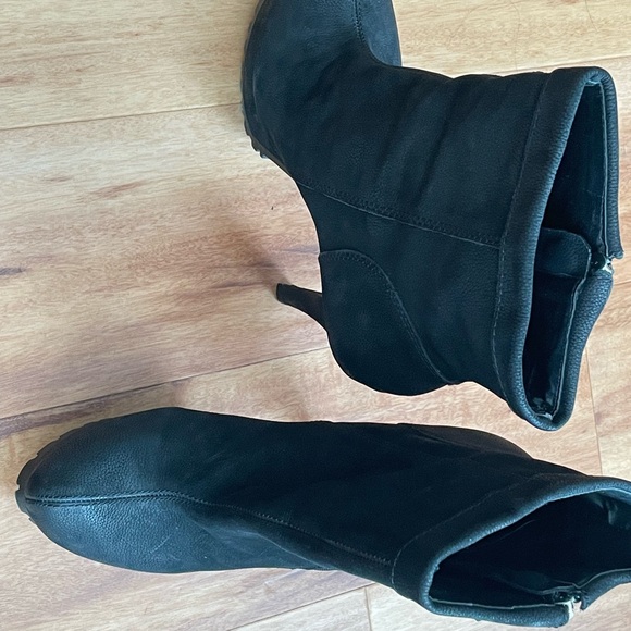 Black Platform Bootie - Size 10 - Picture 7 of 11